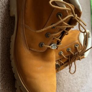 Women’s Size 10 Timberland Boots